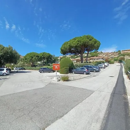 Appartement A Few Steps From The Beach, Very Comfortable Le Lavandou