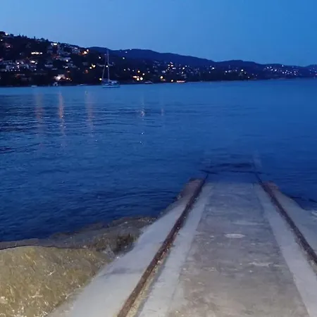 Apartment A Few Steps From The Beach, Very Comfortable Le Lavandou